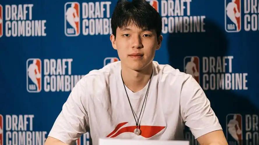曝杨瀚森落选NBA的概率很小！媒体人直言甚至可以期待一下首轮