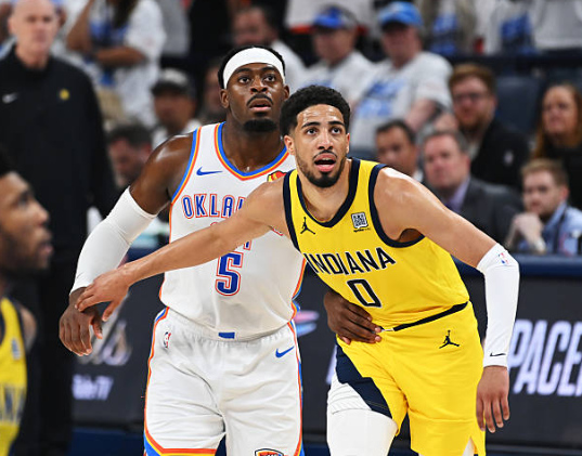 哈利伯顿0运动战进球创67年最差纪录！赛后谈受伤：从没想过下场