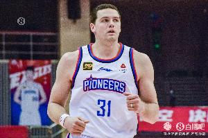 开云电子-直播吧：天津队有归化大卫-詹姆斯想法 但目前尚未有实质性进展