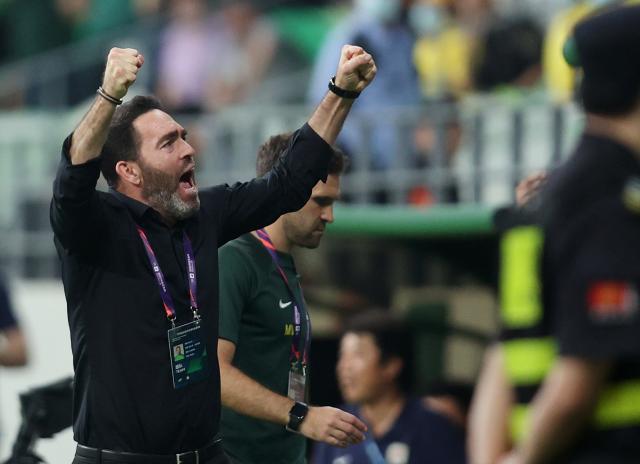 苏亚雷斯：阿德本罗、张玉宁体能还没有达到最佳