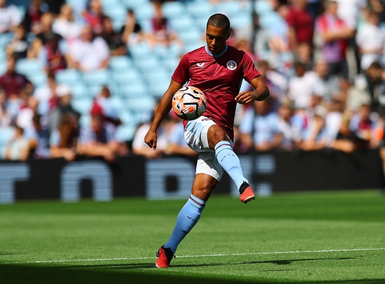 蒂莱曼斯：伊涅斯塔、杰拉德、克罗斯、魔笛和阿隆索都是我的标杆