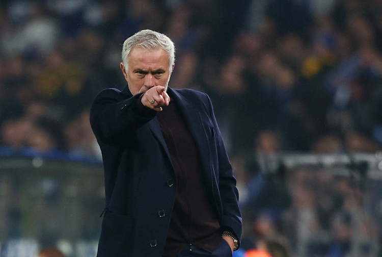 开云体育app-穆里尼奥：接下来踢皇马还是同样的阵容，就算赢了9分也很难出线