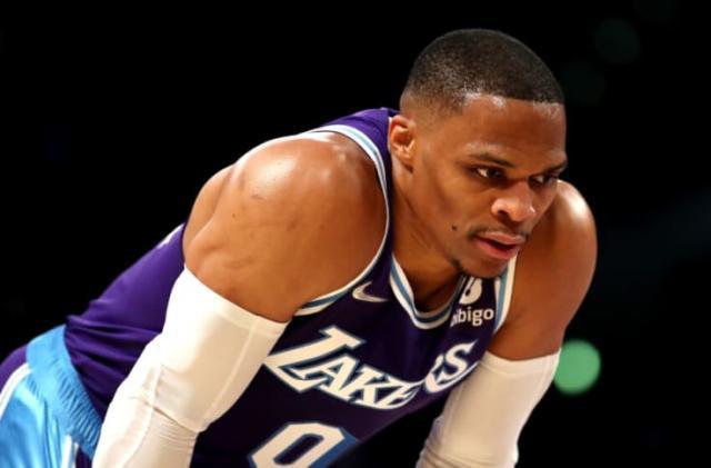 展望湖人后半季：健康和韦少两大难题挥之不去